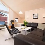 Casa vacanze 1 House B 144 *
