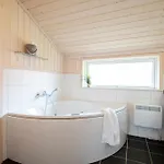Casa vacanze 1 House B 144 *