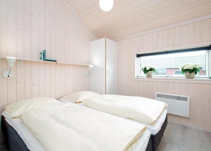 Hébergement de vacances 1 House B 144 *